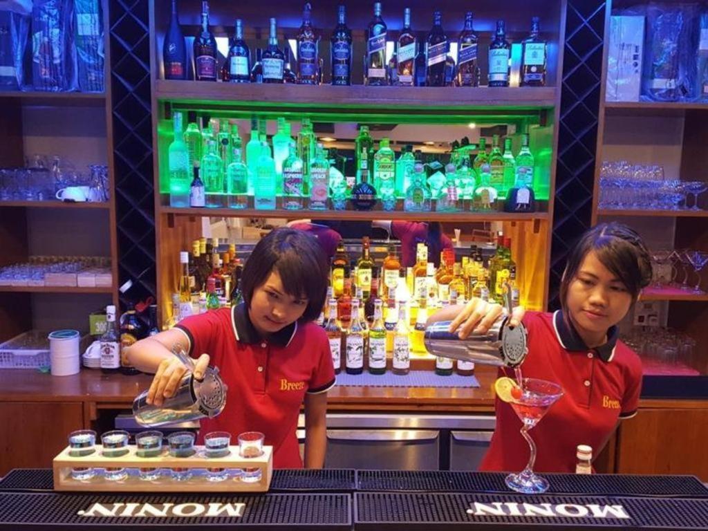 Asian Smile Hotel Янгон Екстер'єр фото