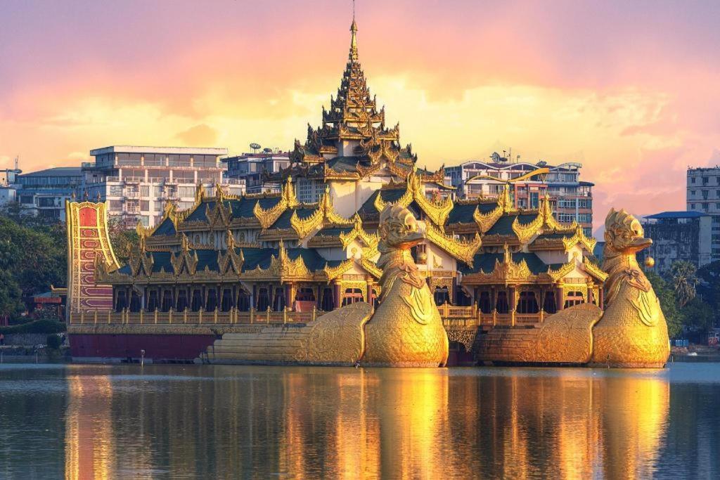 Asian Smile Hotel Янгон Екстер'єр фото