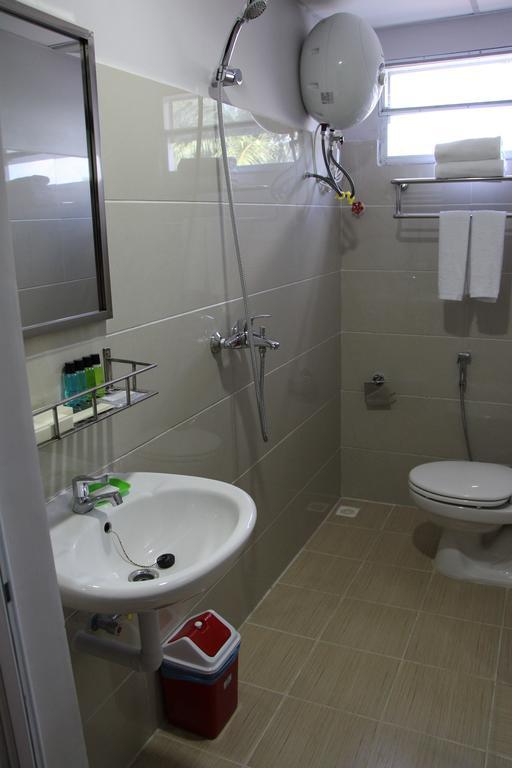 Asian Smile Hotel Янгон Екстер'єр фото