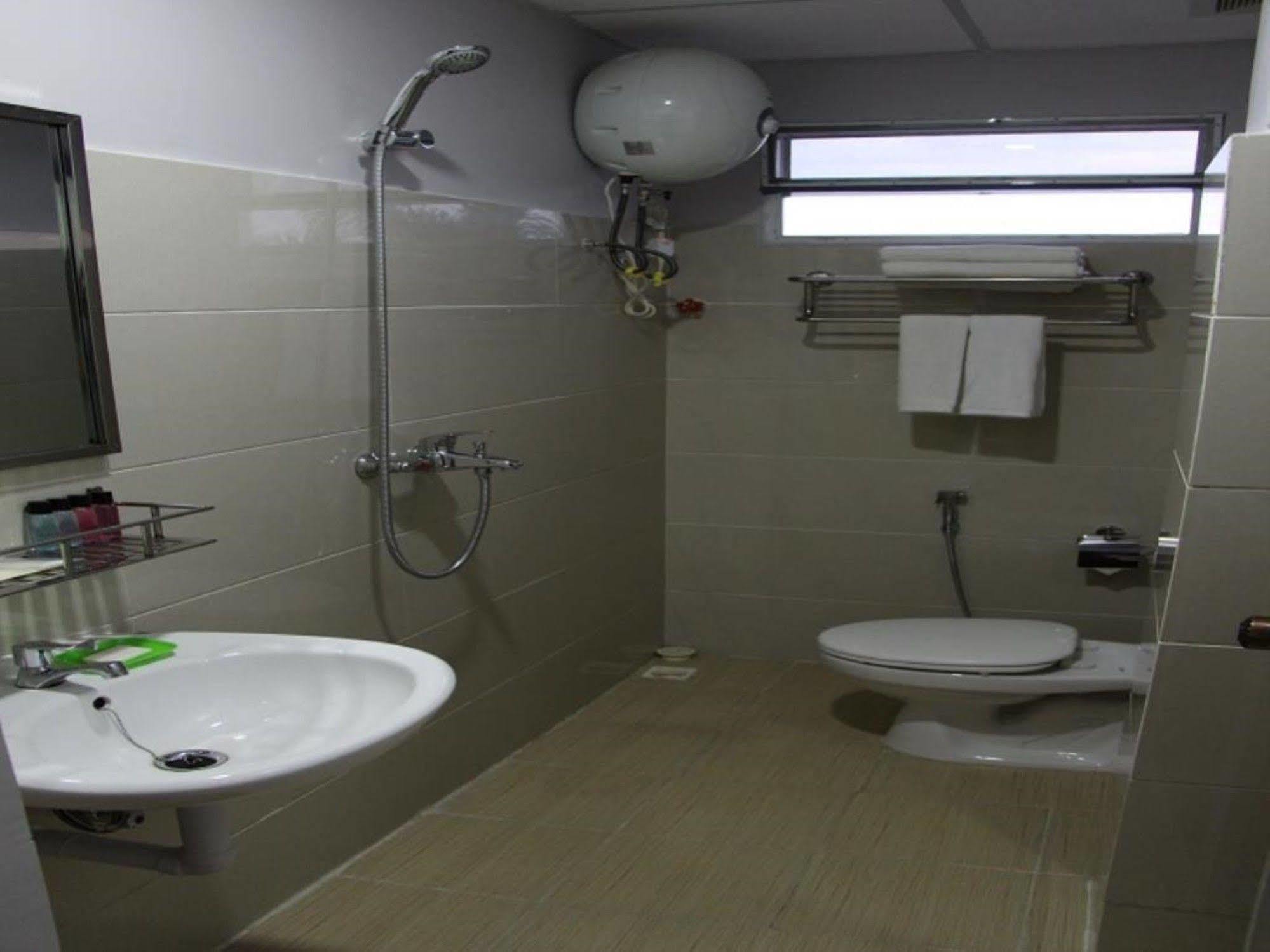 Asian Smile Hotel Янгон Екстер'єр фото