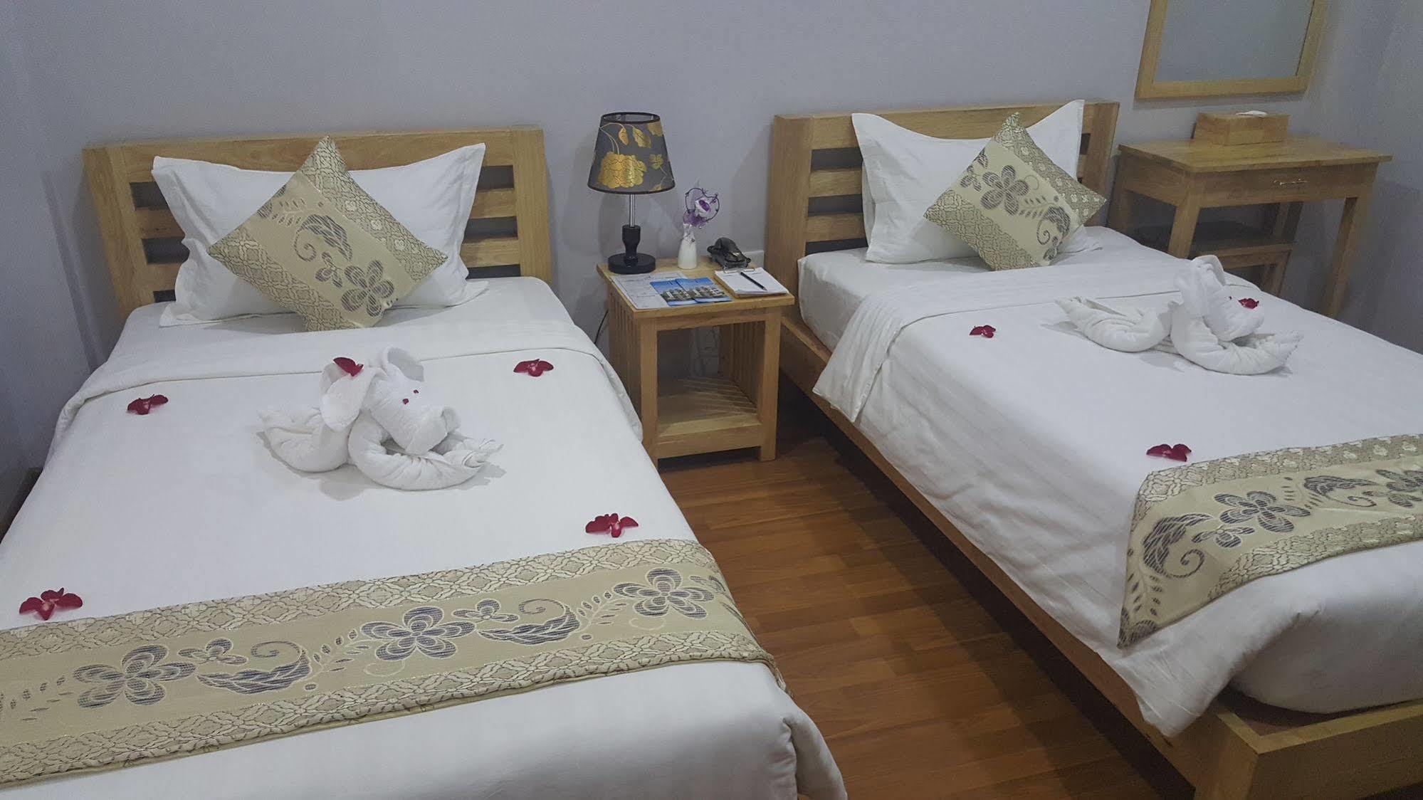 Asian Smile Hotel Янгон Екстер'єр фото