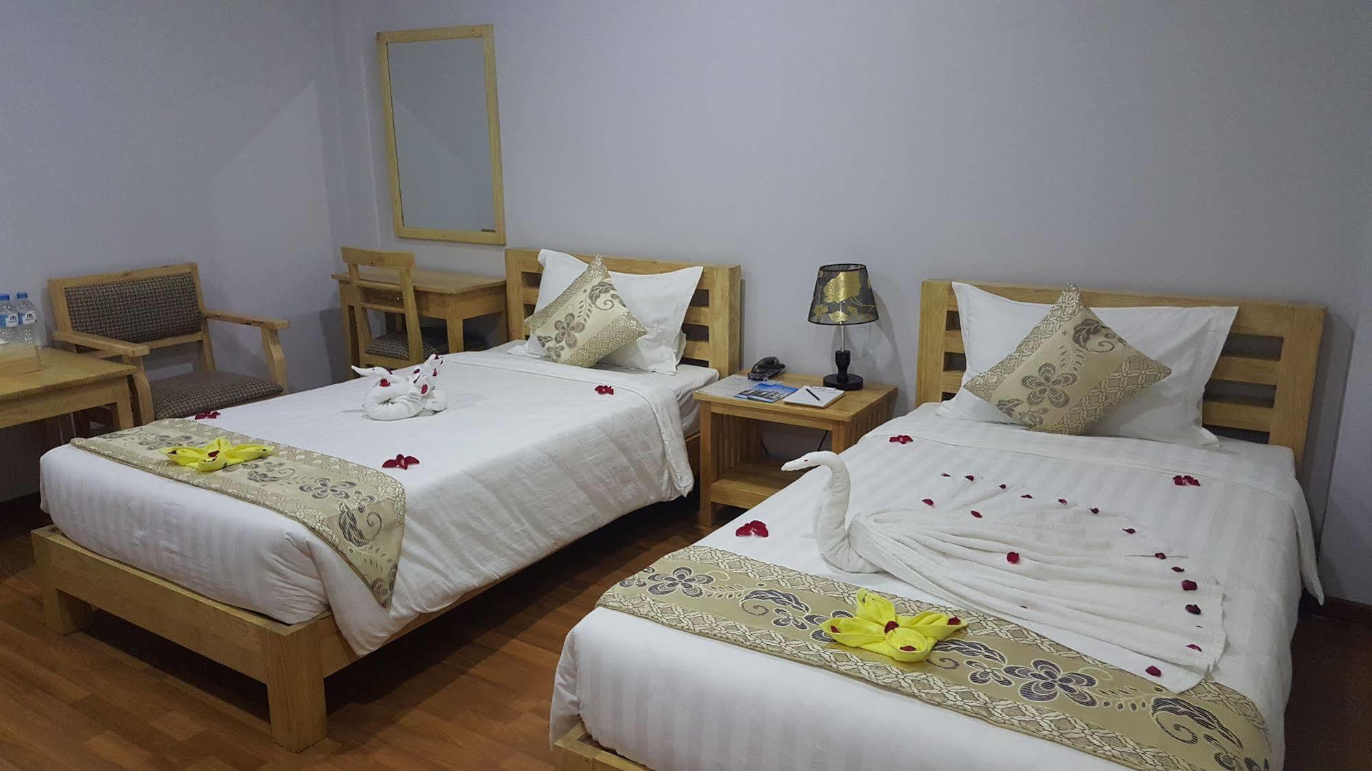Asian Smile Hotel Янгон Екстер'єр фото